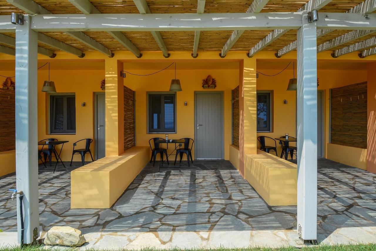 Rooster Guesthouse Rooms Kipri  Exterior foto